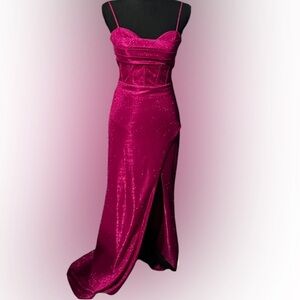 Elegant Magenta Evening Gown size 9/10